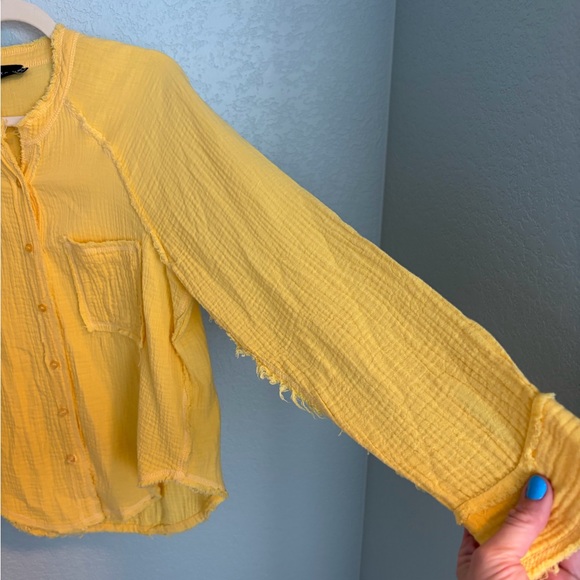 Vici Casual Button Down in Sunny Yellow - Picture 3 of 6
